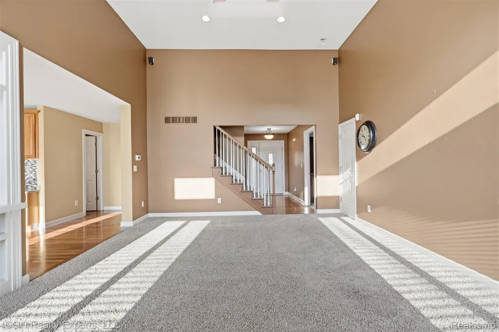 9211 Meadow Ridge Lane Grand Blanc Charter Township MI 48439