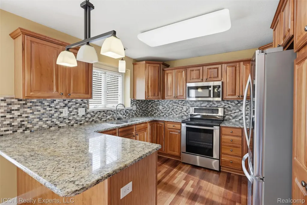 9211 Meadow Ridge Lane Grand Blanc Charter Township MI 48439