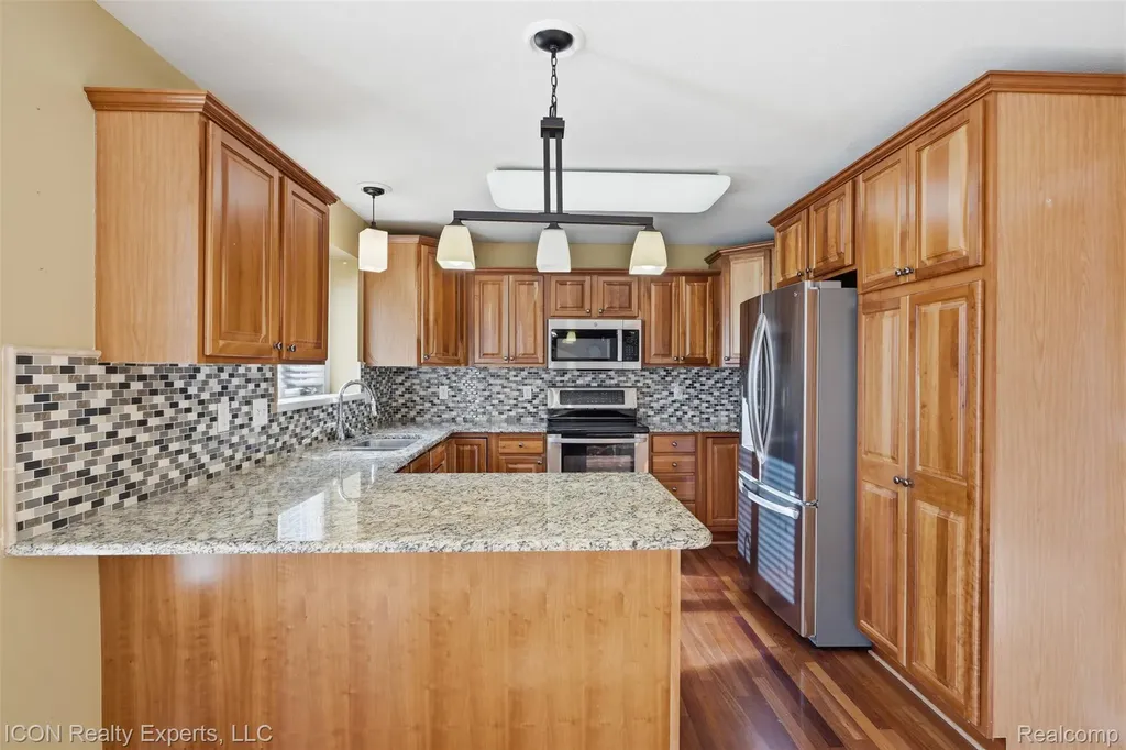 9211 Meadow Ridge Lane Grand Blanc Charter Township MI 48439