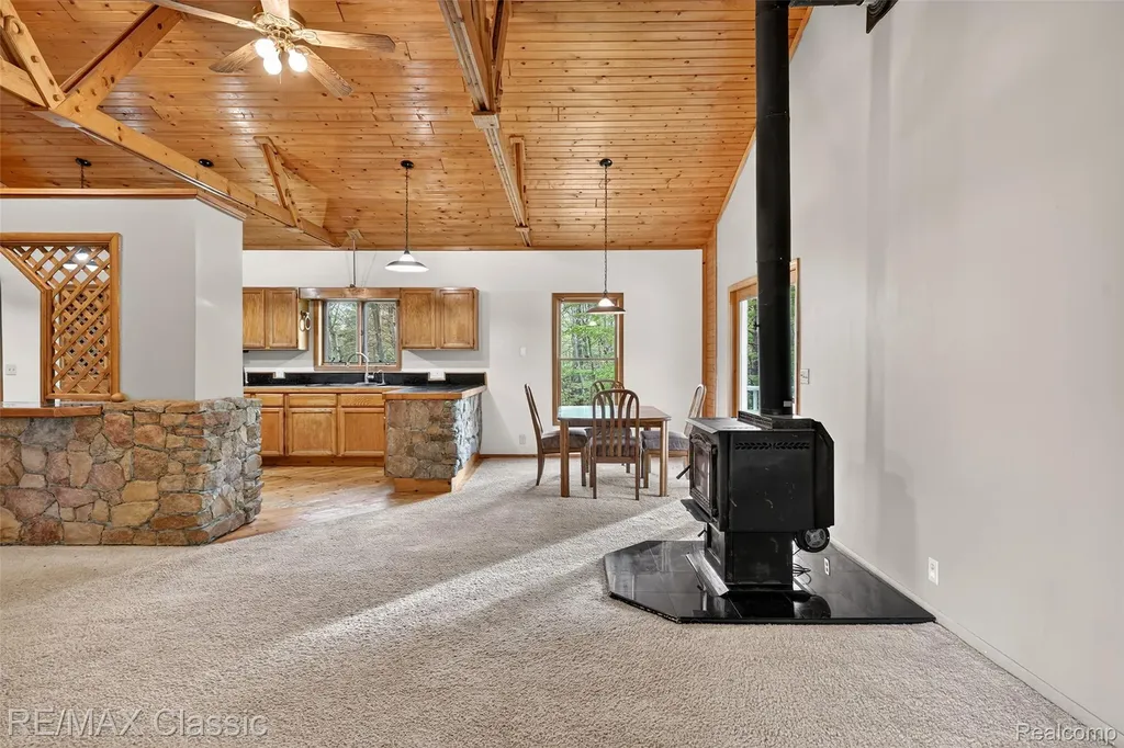 4611 Murray Road Mayville Village MI 48744