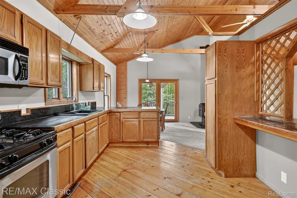4611 Murray Road Mayville Village MI 48744