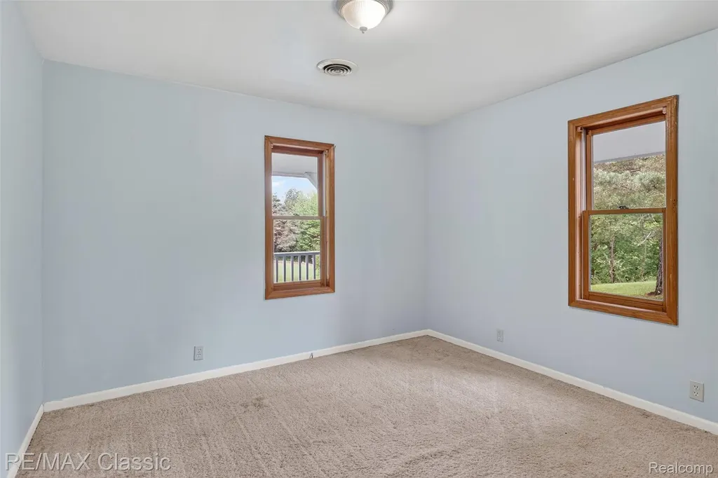 4611 Murray Road Mayville Village MI 48744