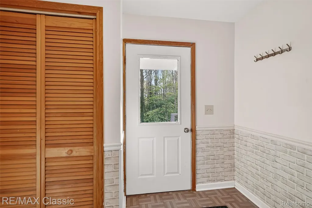 4611 Murray Road Mayville Village MI 48744