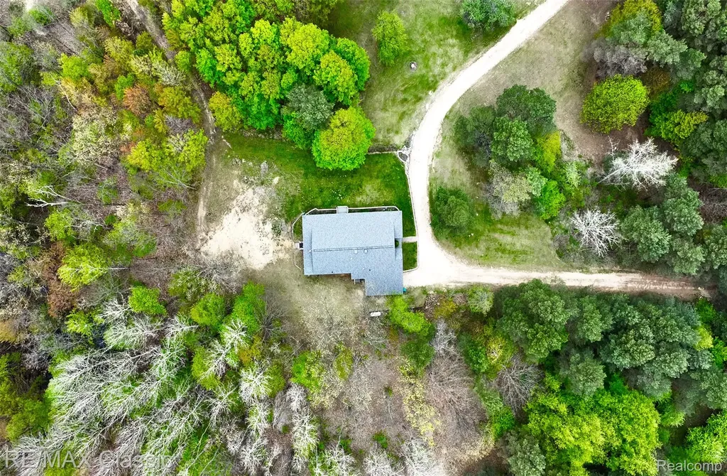 4611 Murray Road Mayville Village MI 48744