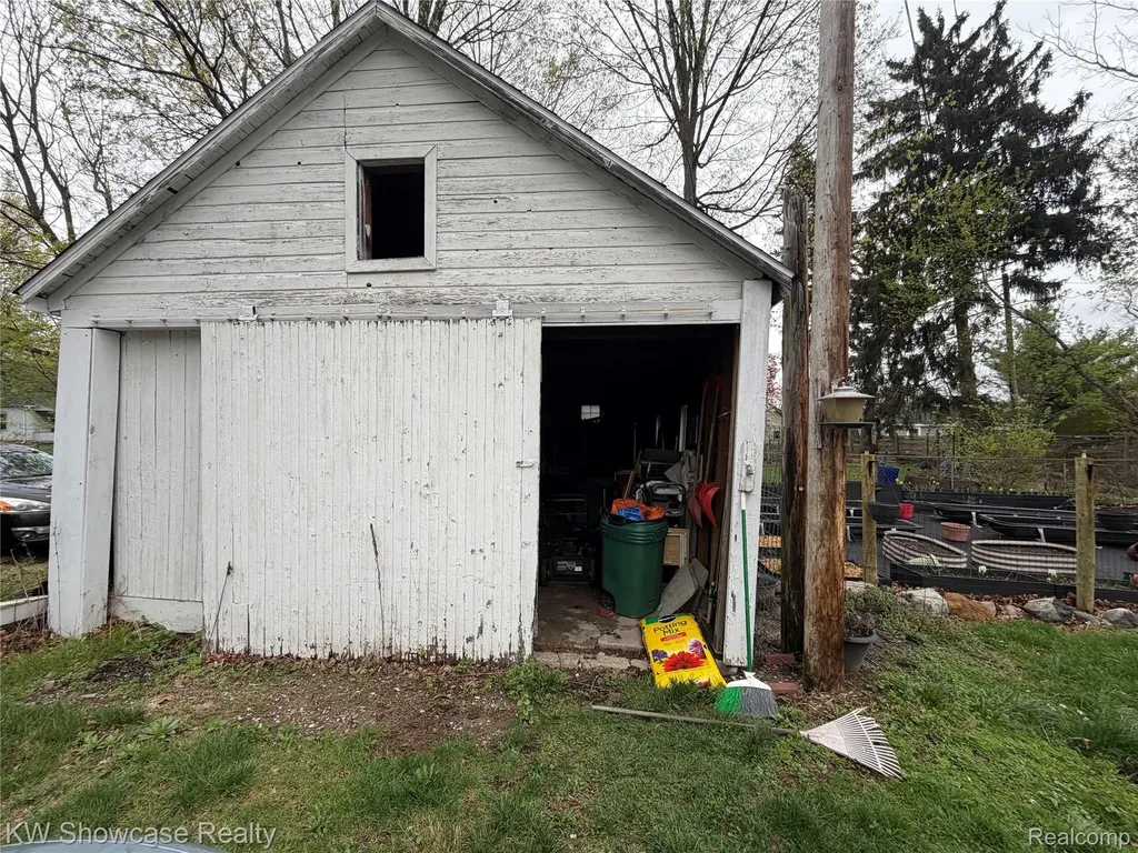 310 N Bridge Street Linden City MI 48451