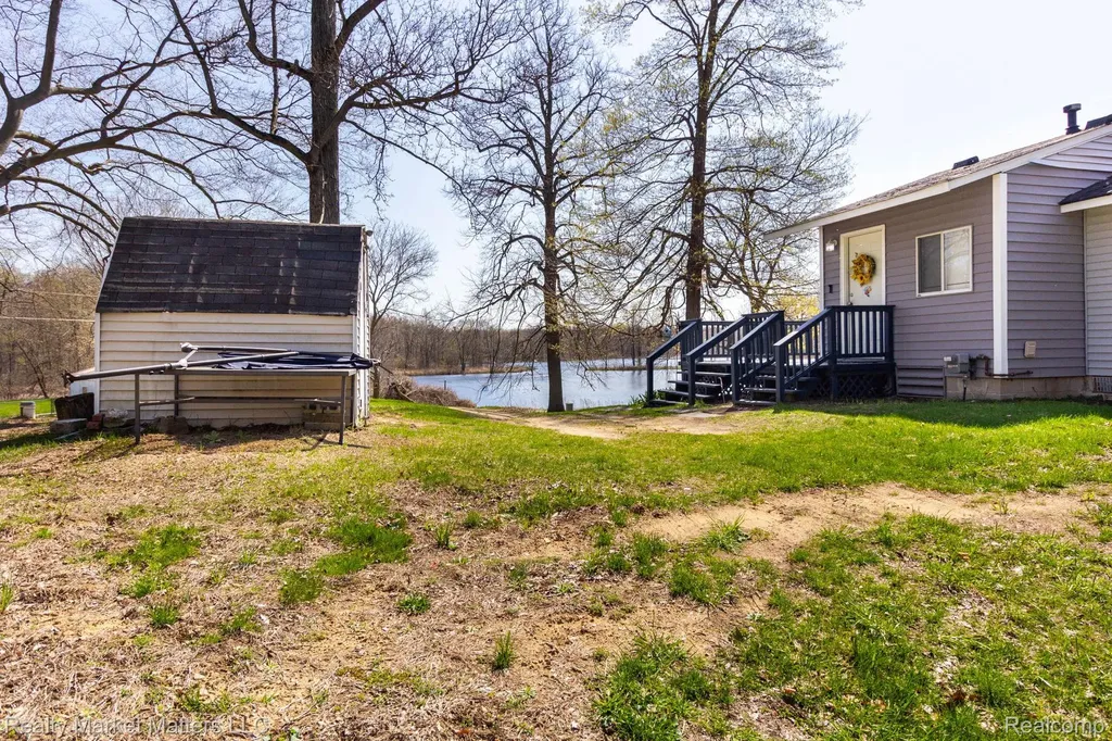 2543 Henry Road Oregon Township MI 48446