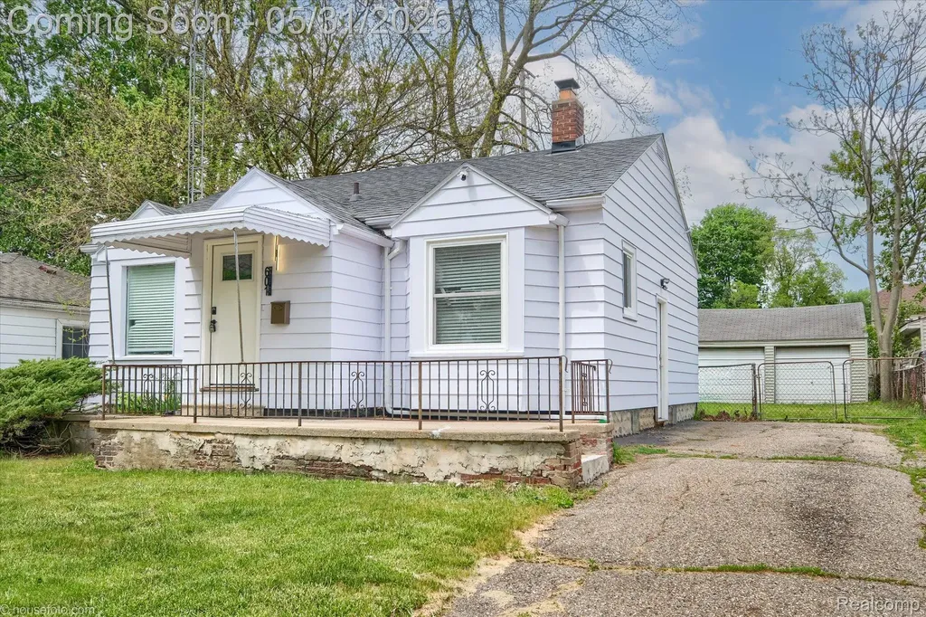 601 Mckinley Avenue Flint City MI 48507
