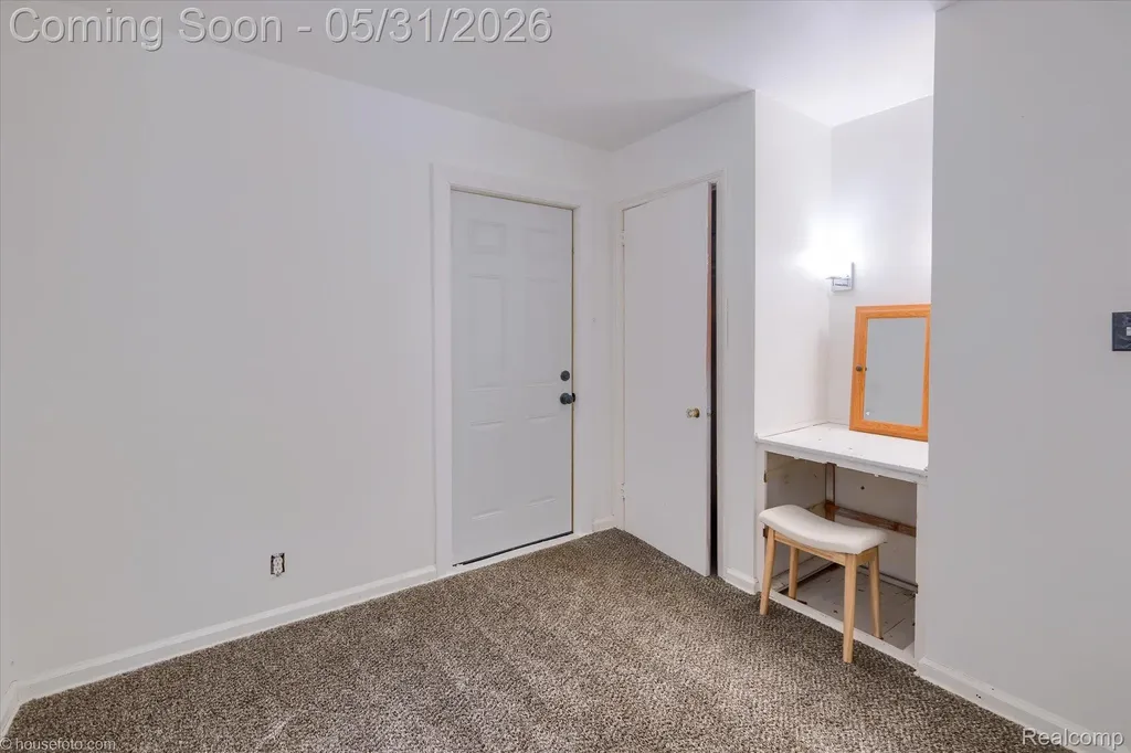 601 Mckinley Avenue Flint City MI 48507