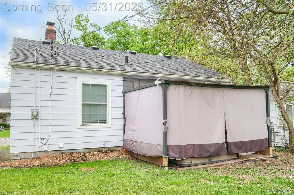601 Mckinley Avenue Flint City MI 48507