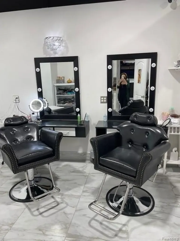 5734 Telegraph Road Dearborn Heights City MI 48127