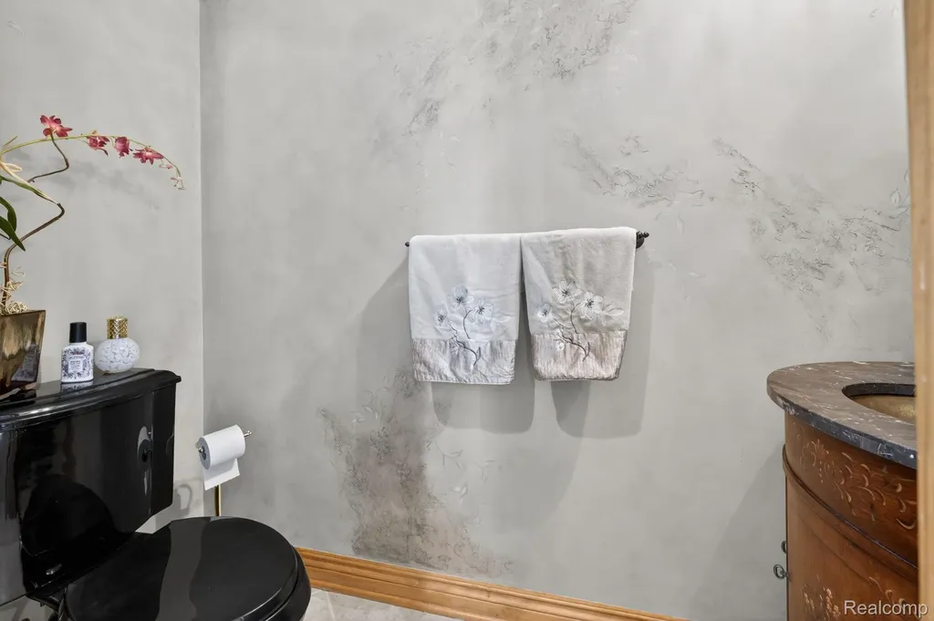 6554 Enclave Drive Independence Charter Township MI 48348