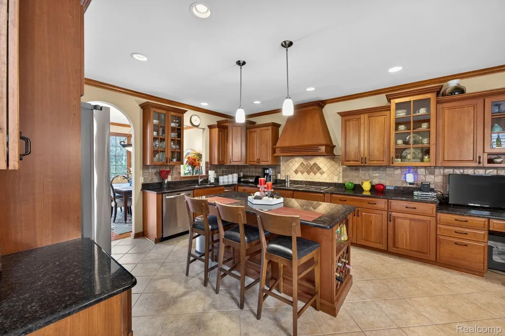 6554 Enclave Drive Independence Charter Township MI 48348