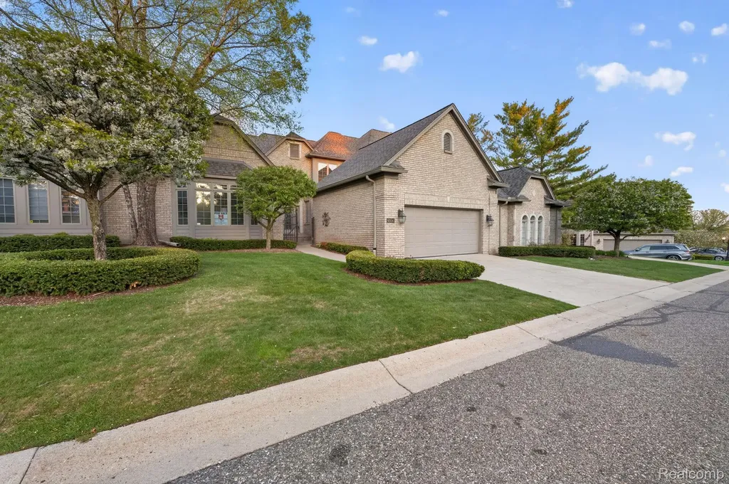 6554 Enclave Drive Independence Charter Township MI 48348