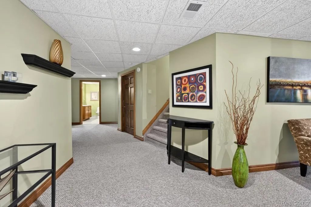 6554 Enclave Drive Independence Charter Township MI 48348