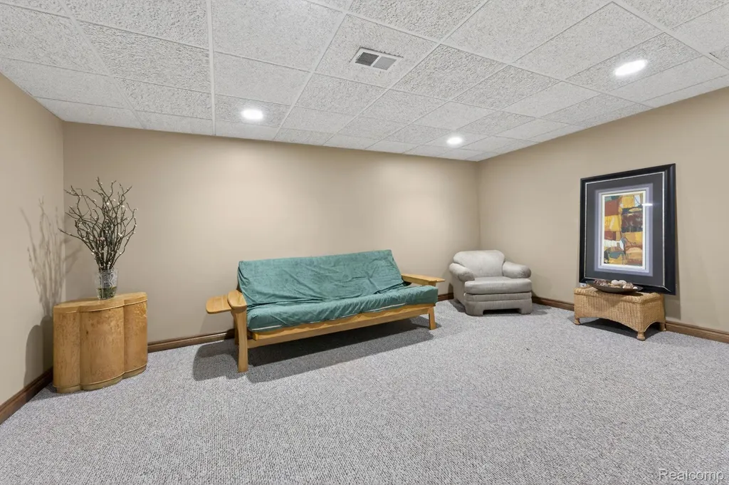 6554 Enclave Drive Independence Charter Township MI 48348