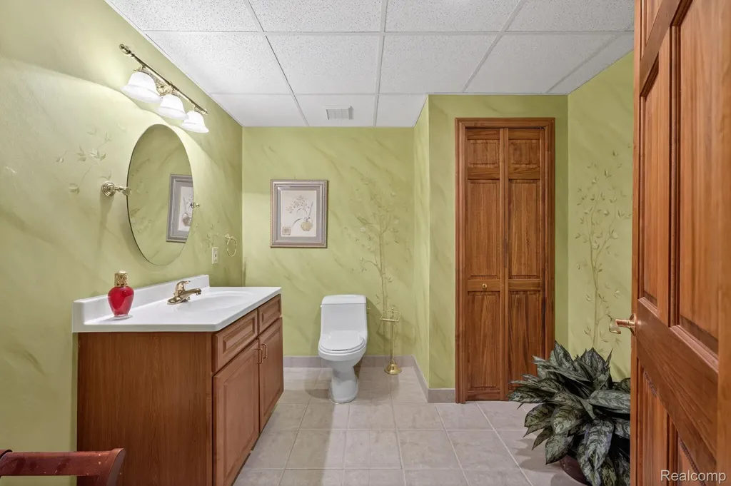 6554 Enclave Drive Independence Charter Township MI 48348