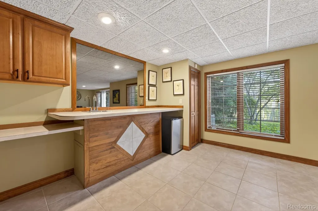 6554 Enclave Drive Independence Charter Township MI 48348