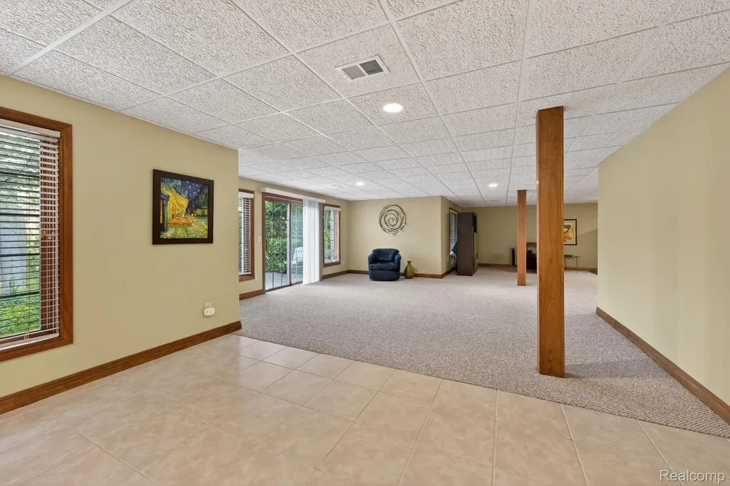 6554 Enclave Drive Independence Charter Township MI 48348