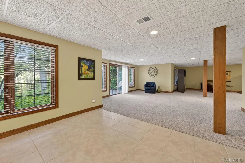6554 Enclave Drive Independence Charter Township MI 48348
