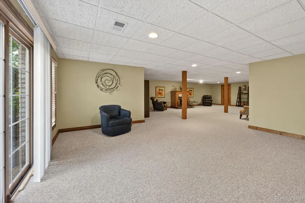 6554 Enclave Drive Independence Charter Township MI 48348