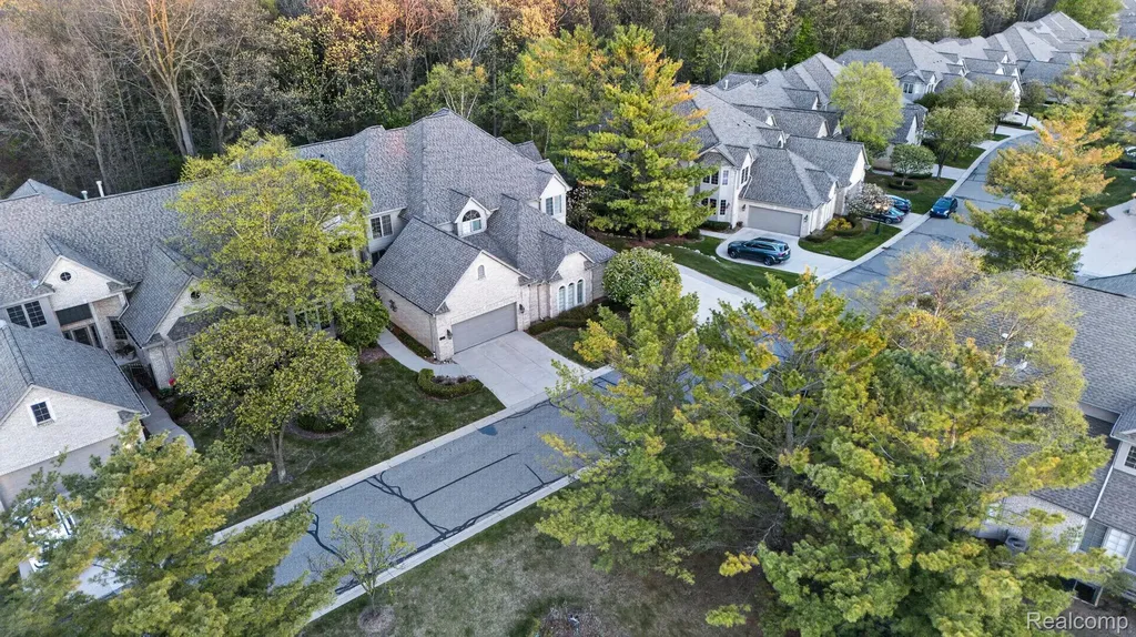 6554 Enclave Drive Independence Charter Township MI 48348