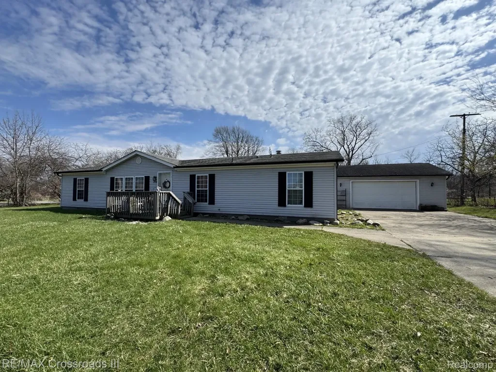 29515 Charles Street Romulus City MI 48174