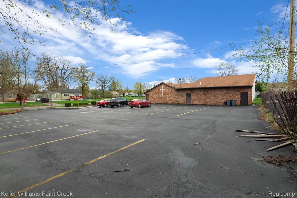2320 Canniff Street Flint City MI 48504
