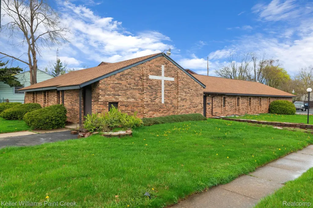 2320 Canniff Street Flint City MI 48504
