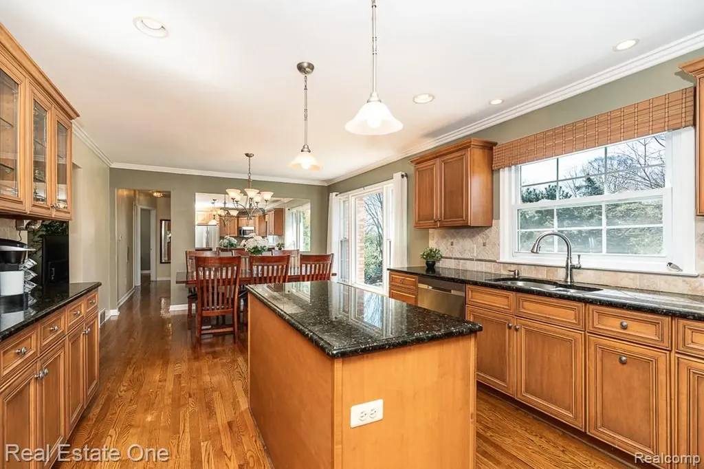 1841 Fair Oak Court Rochester Hills City MI 48309