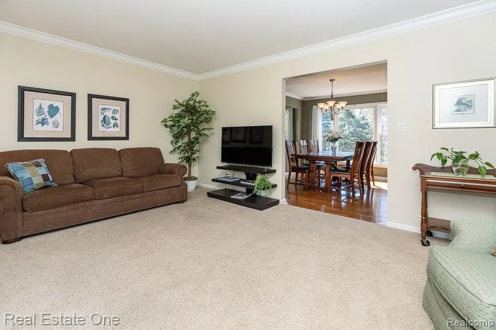 1841 Fair Oak Court Rochester Hills City MI 48309