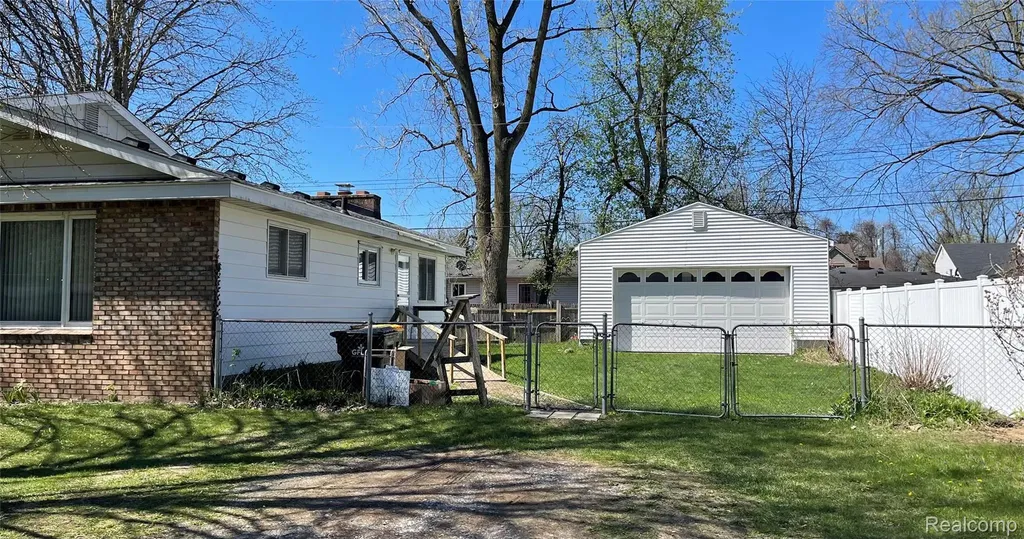 21773 Rockwell Street Farmington Hills City MI 48336