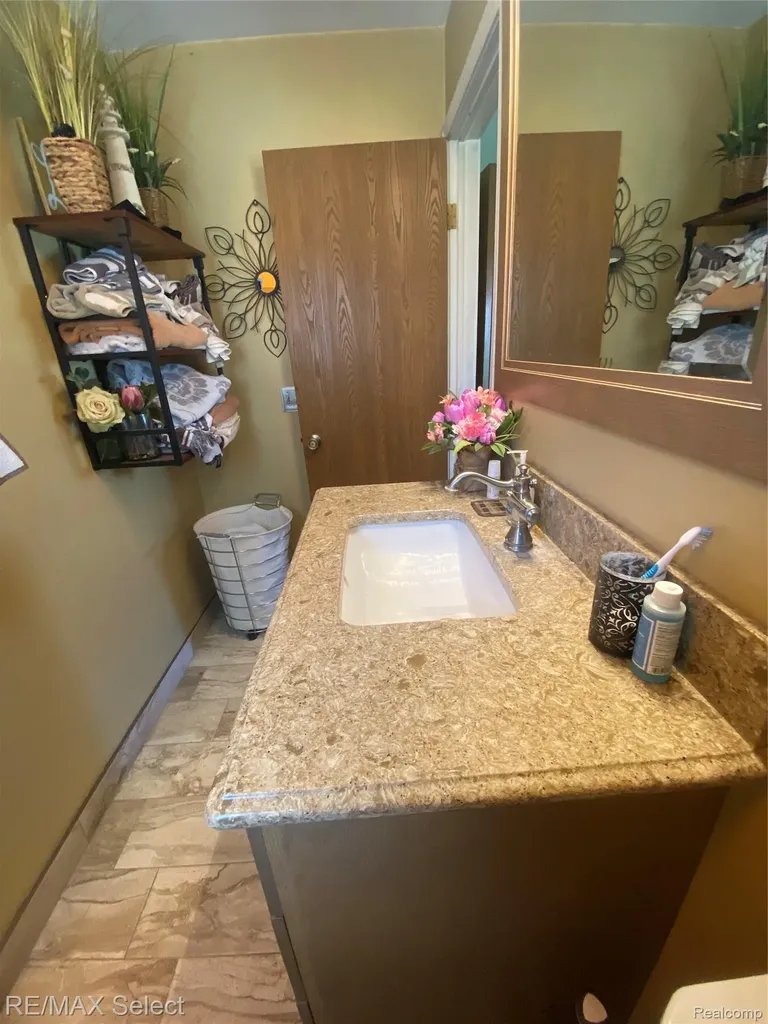 5057 Sandalwood Drive Grand Blanc Charter Township MI 48439