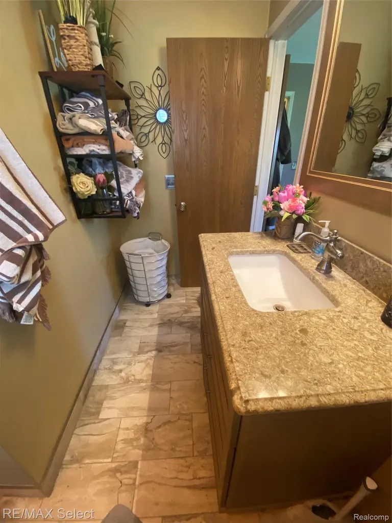 5057 Sandalwood Drive Grand Blanc Charter Township MI 48439
