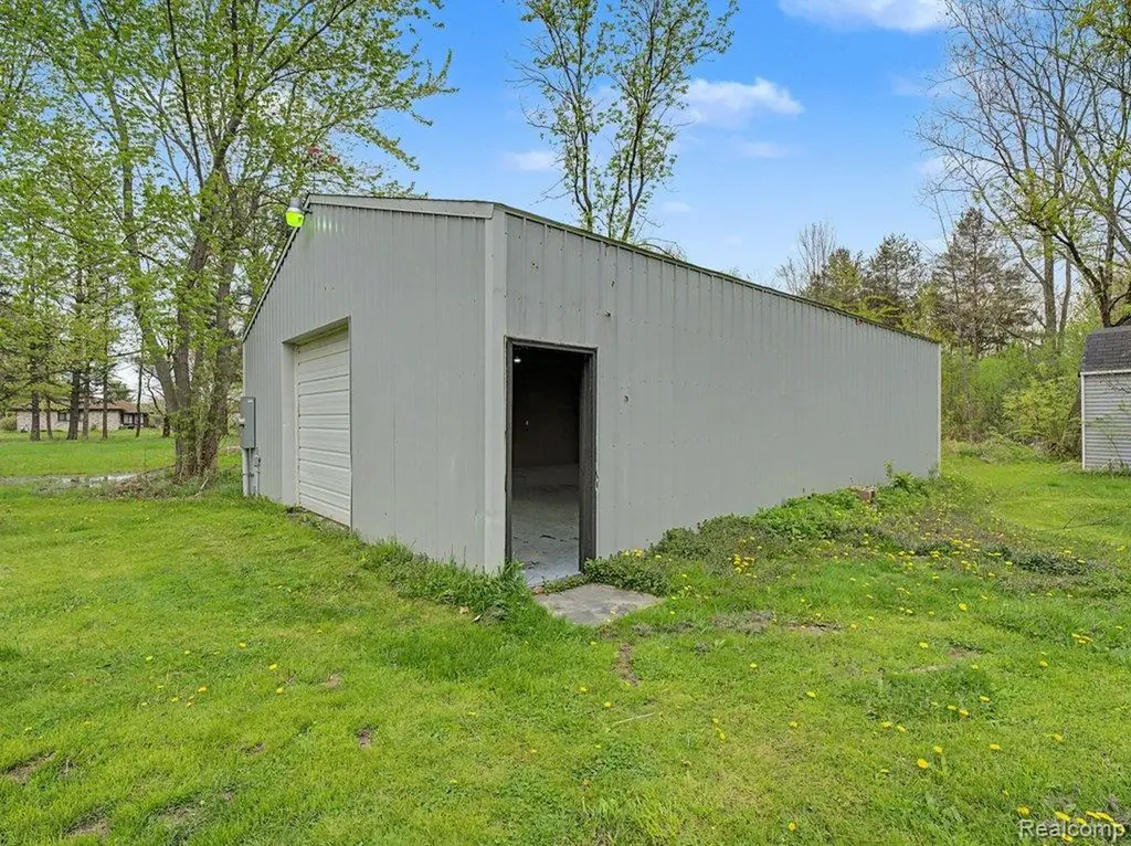 11414 N Lewis Road Thetford Township MI 48420