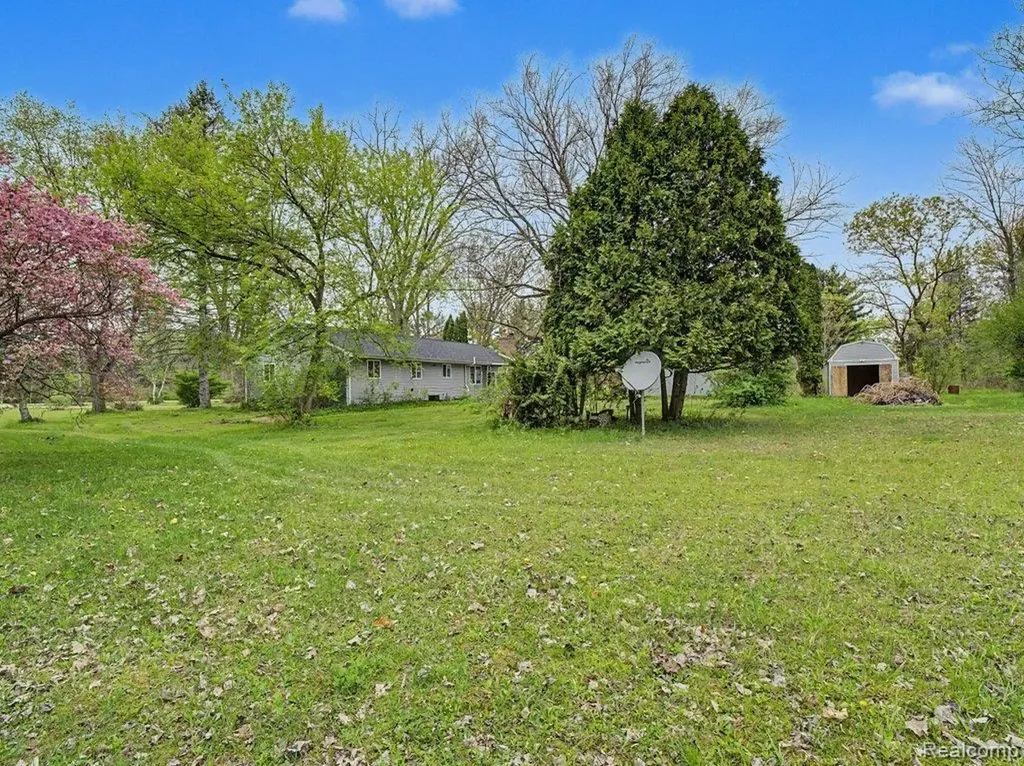 11414 N Lewis Road Thetford Township MI 48420
