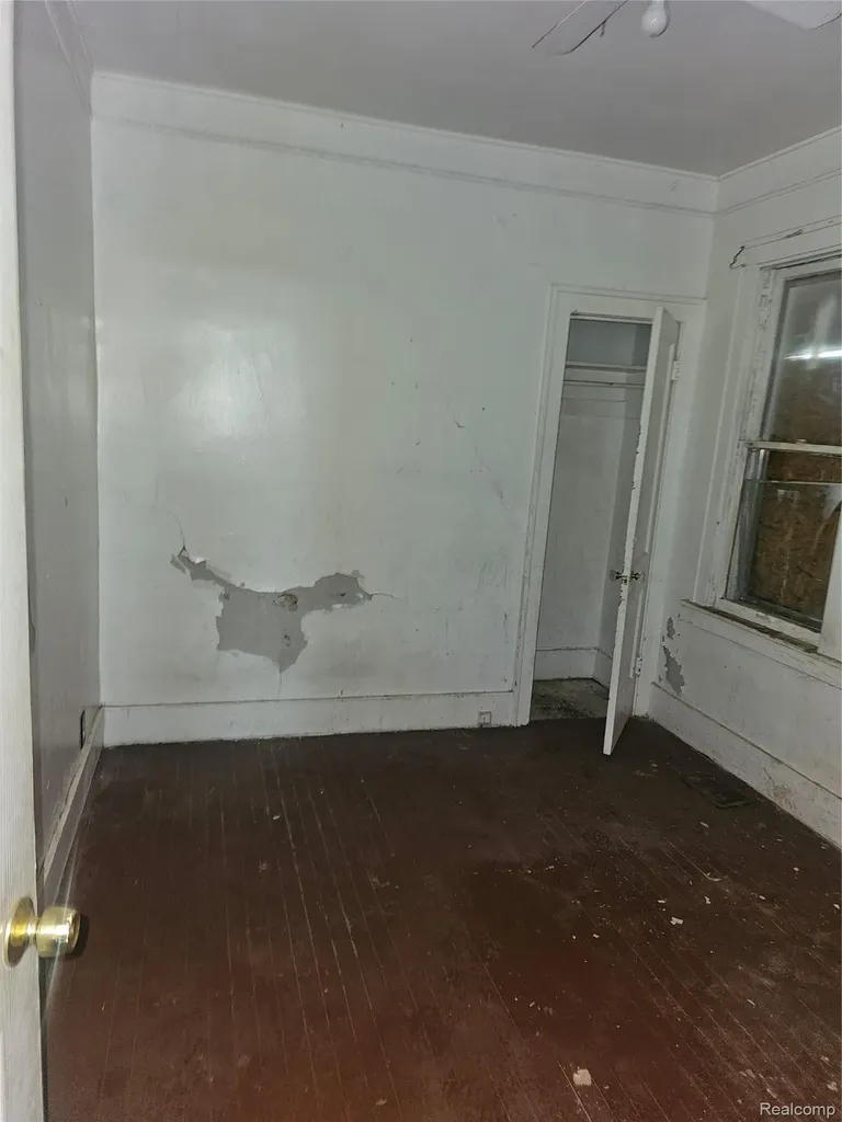 8086 Almont Street Detroit City MI 48234