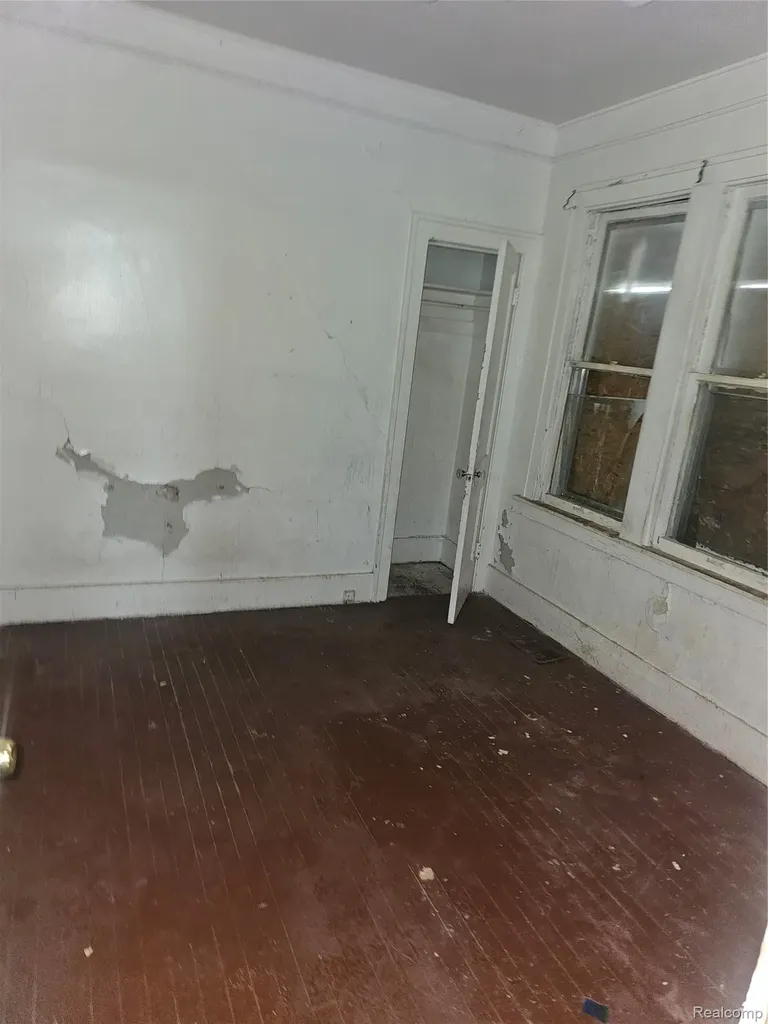8086 Almont Street Detroit City MI 48234
