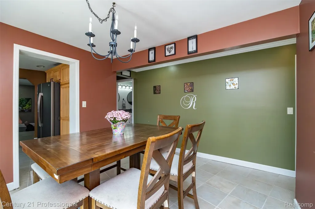 3251 Mann Road Waterford Charter Township MI 48346