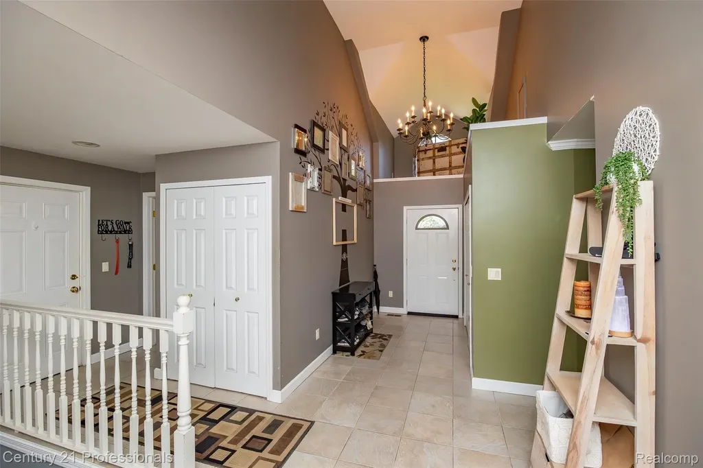 3251 Mann Road Waterford Charter Township MI 48346