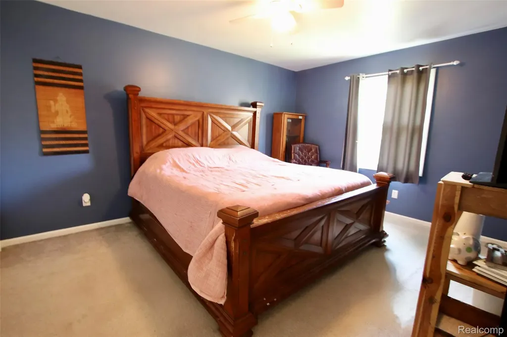 2757 N Tipsico Lake Road Hartland Township MI 48353