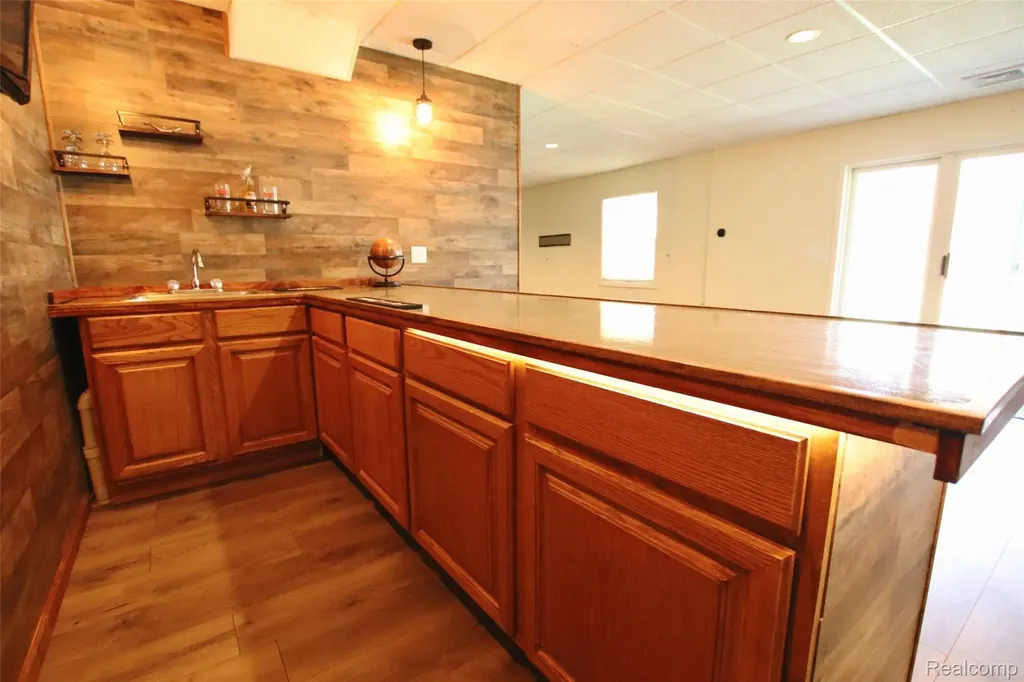 2757 N Tipsico Lake Road Hartland Township MI 48353