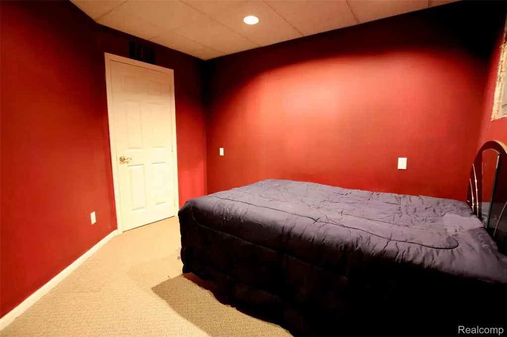 2757 N Tipsico Lake Road Hartland Township MI 48353