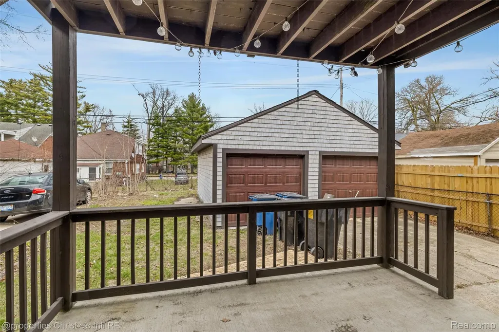 17394 Warrington Drive Detroit City MI 48221