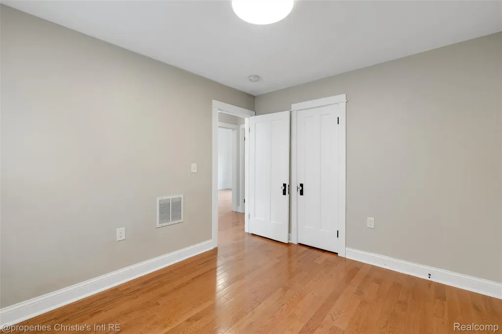 17394 Warrington Drive Detroit City MI 48221