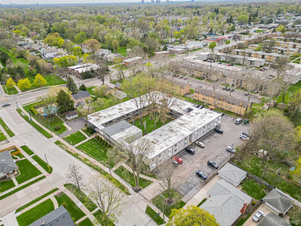 3433 Hillside Drive Royal Oak City MI 48073