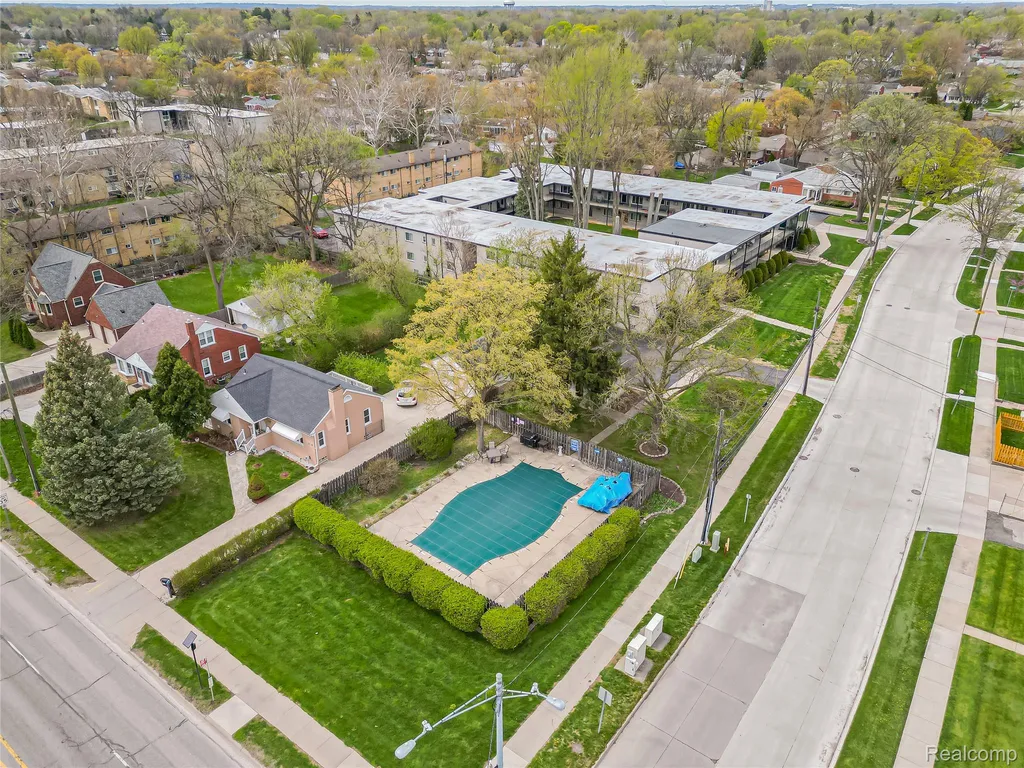 3433 Hillside Drive Royal Oak City MI 48073
