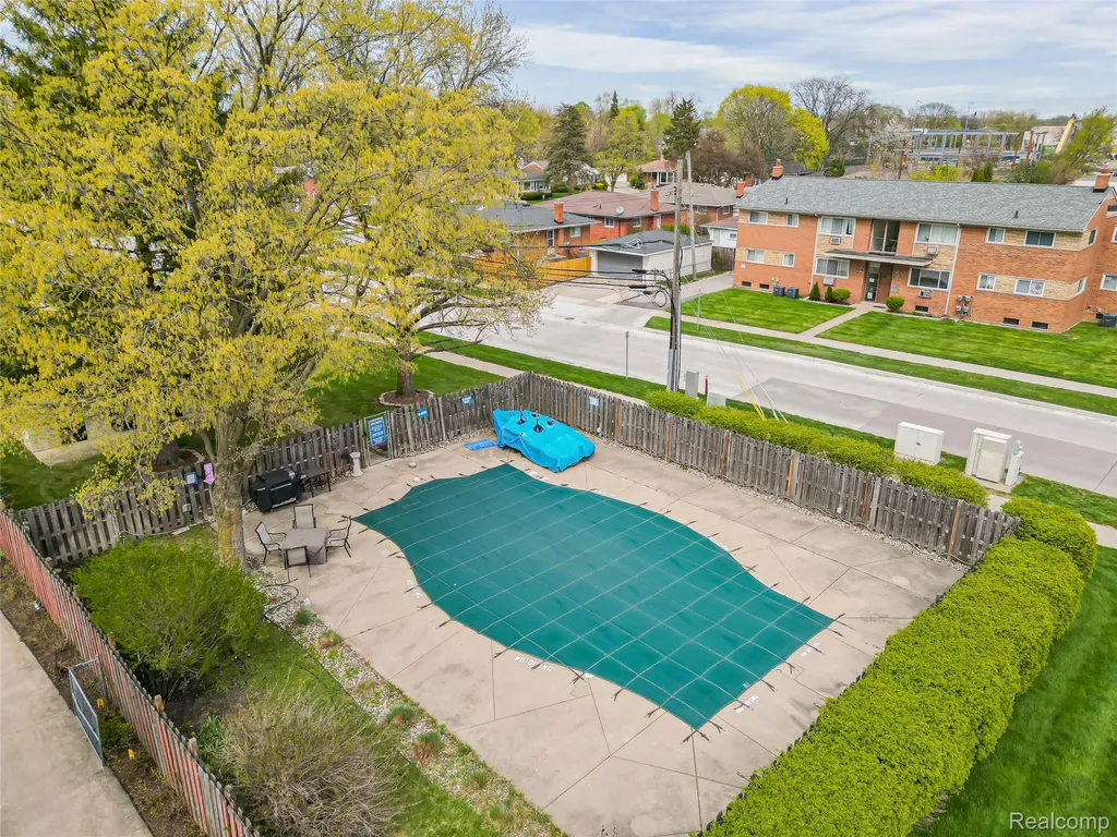 3433 Hillside Drive Royal Oak City MI 48073