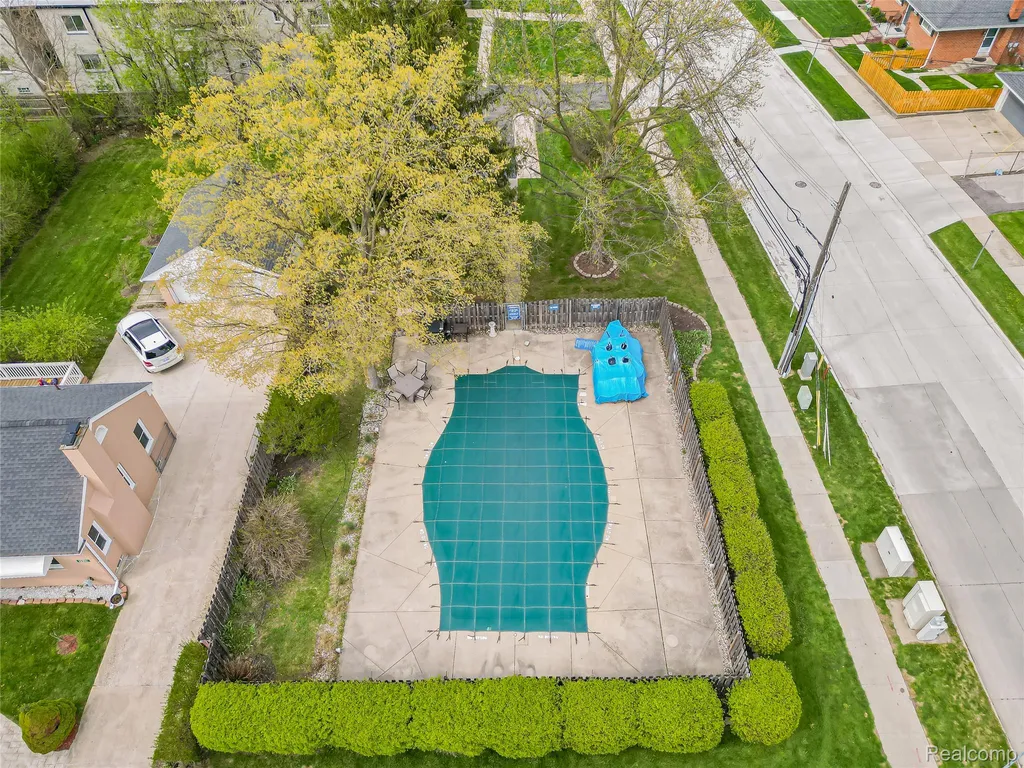 3433 Hillside Drive Royal Oak City MI 48073