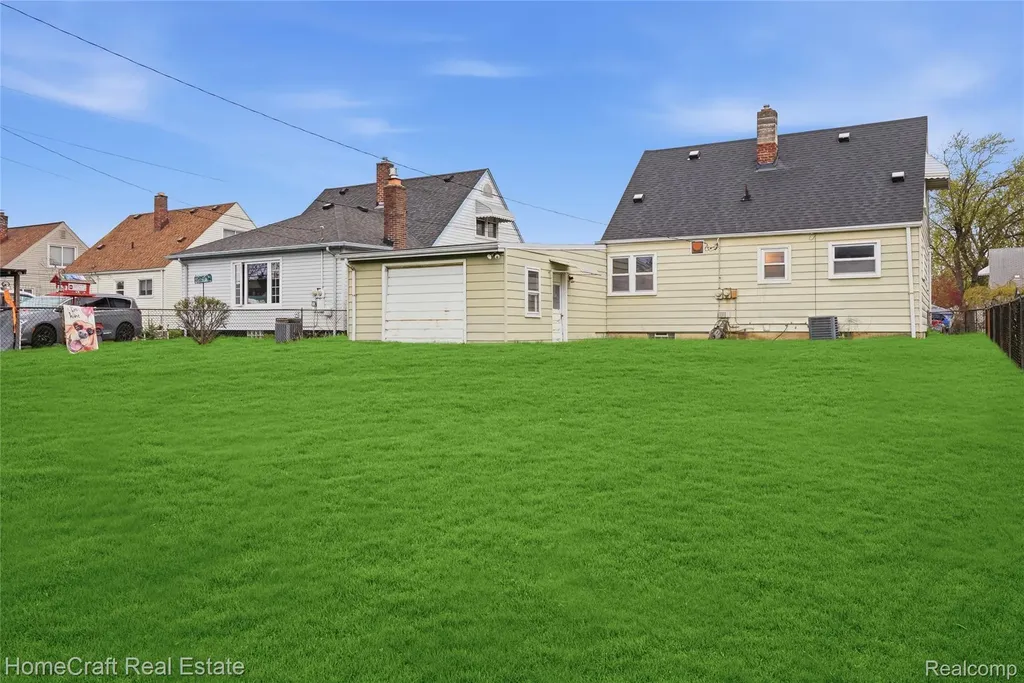 28629 James Street Garden City City MI 48135