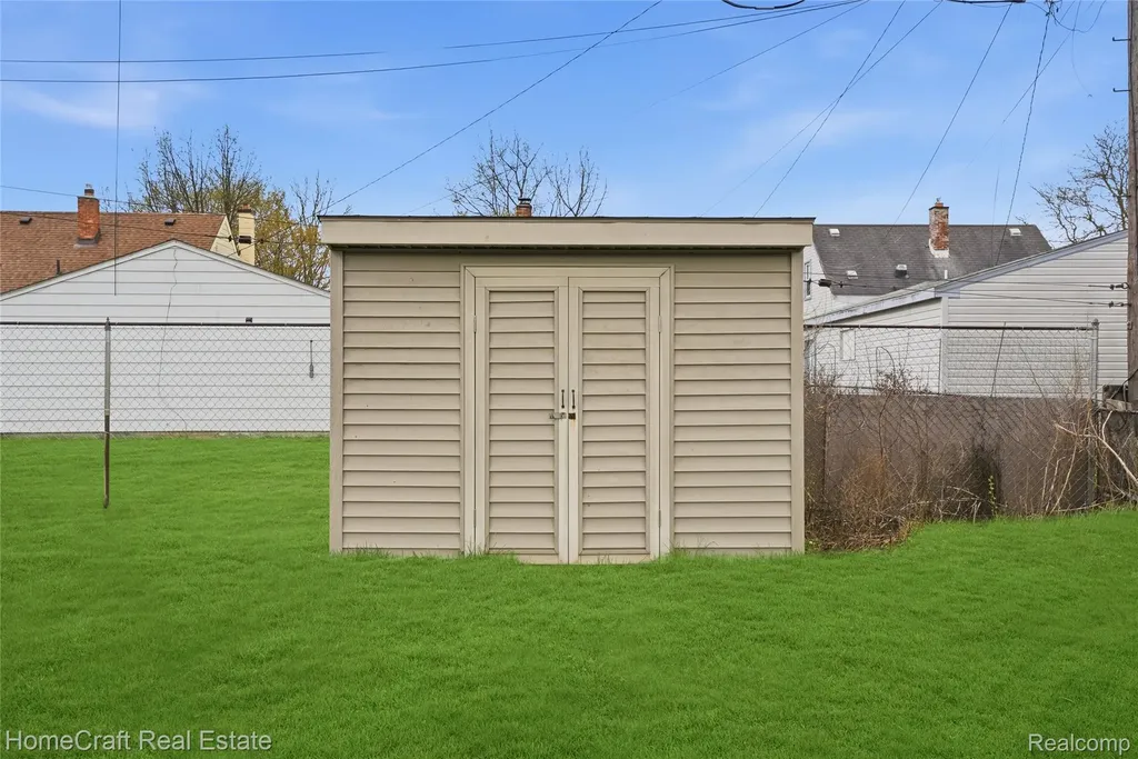 28629 James Street Garden City City MI 48135